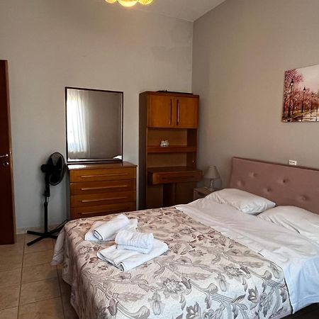 Soula'S Sunshine Big Apartment Неа Карвали Екстериор снимка