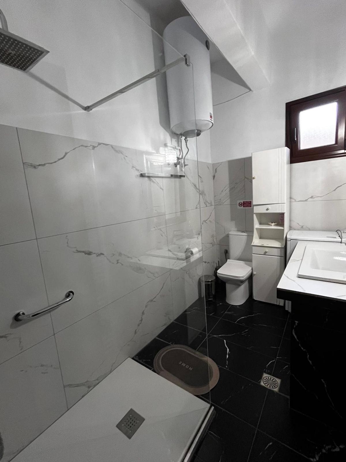 Soula'S Sunshine Big Apartment Неа Карвали Екстериор снимка